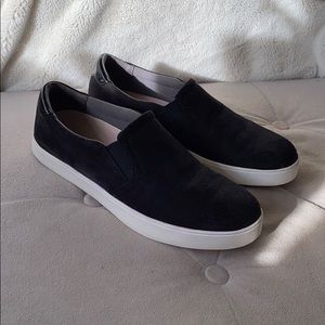 Dr. Scholl’s slip on sneakers